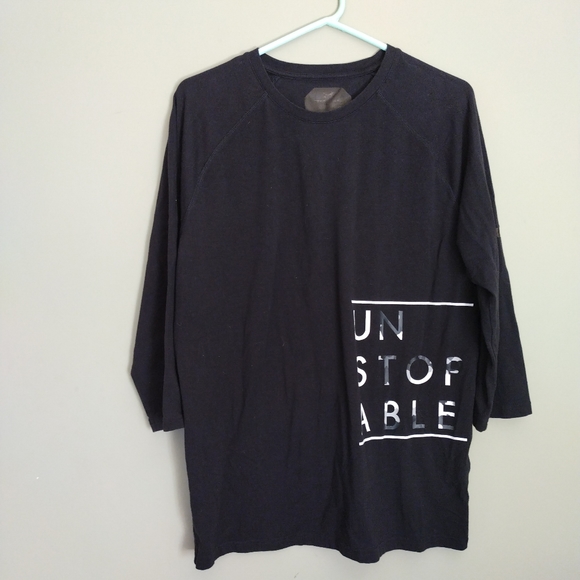 Women Under Armour Size L Fitted Black Tunic/Long Shirt 3/4 Sleeve “Unstoppable” - Picture 3 of 5